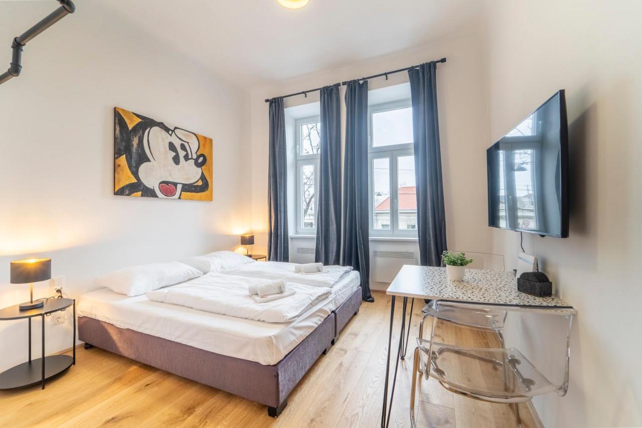 Josef'S Home I Mickey Mouse Apartment Viena Exterior foto